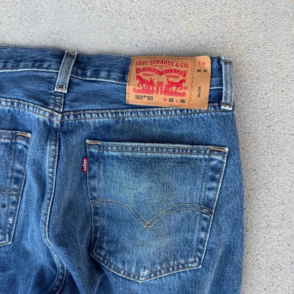 Levi's 501 93' Jeans Men's 32x30 Straight Leg Medium Wash Button Fly Cotton - Picture 11 of 11